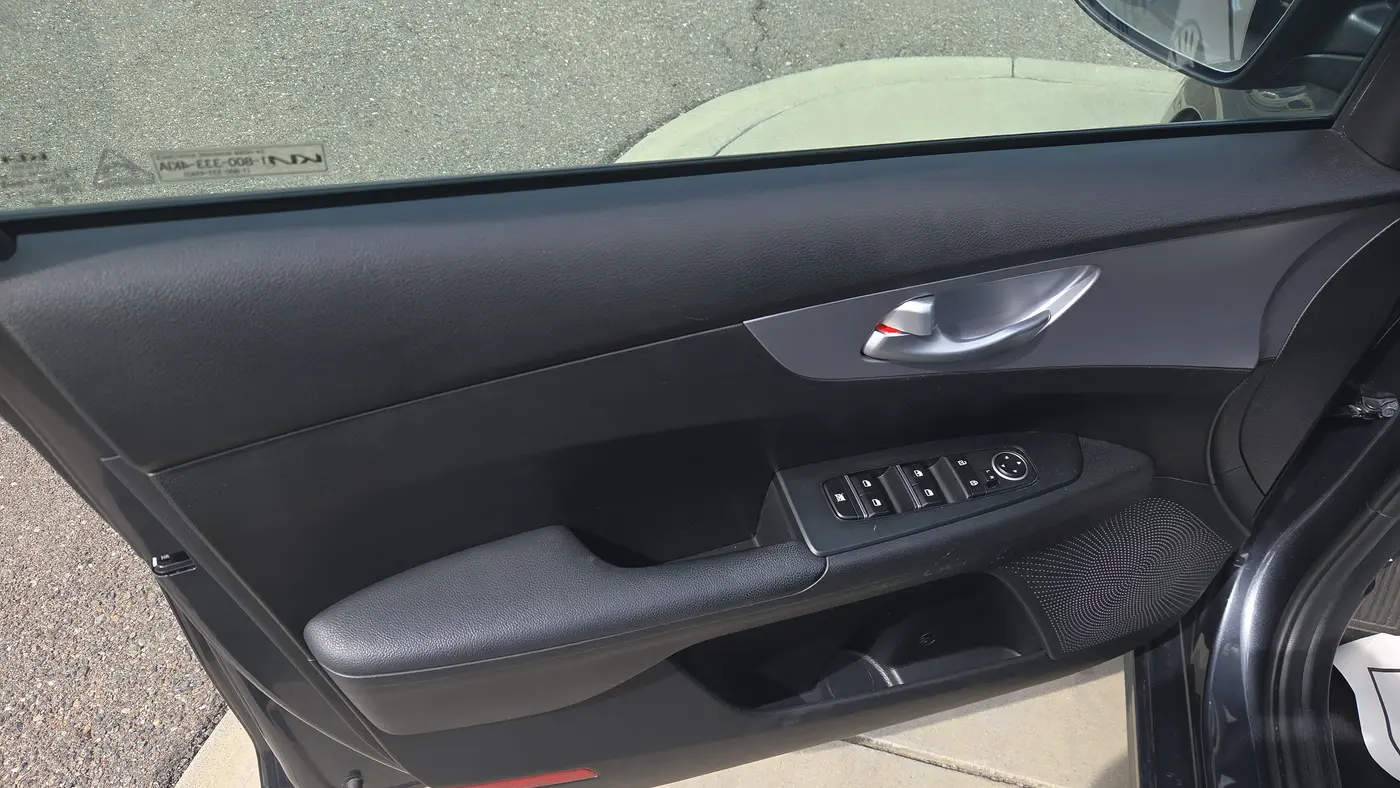 2023 Kia Forte LX