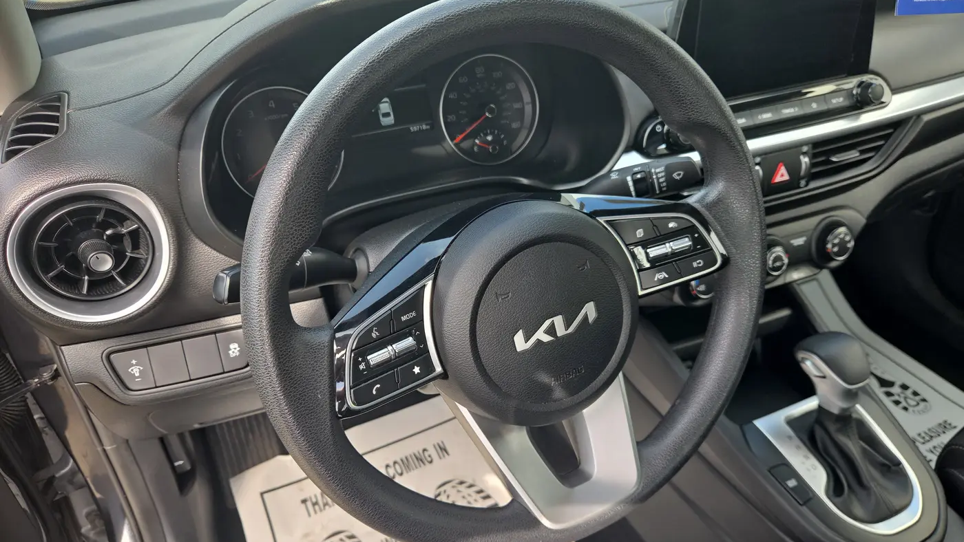 2023 Kia Forte LX