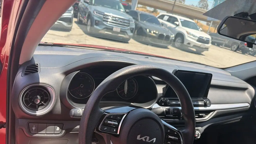 2023 Kia Forte LX