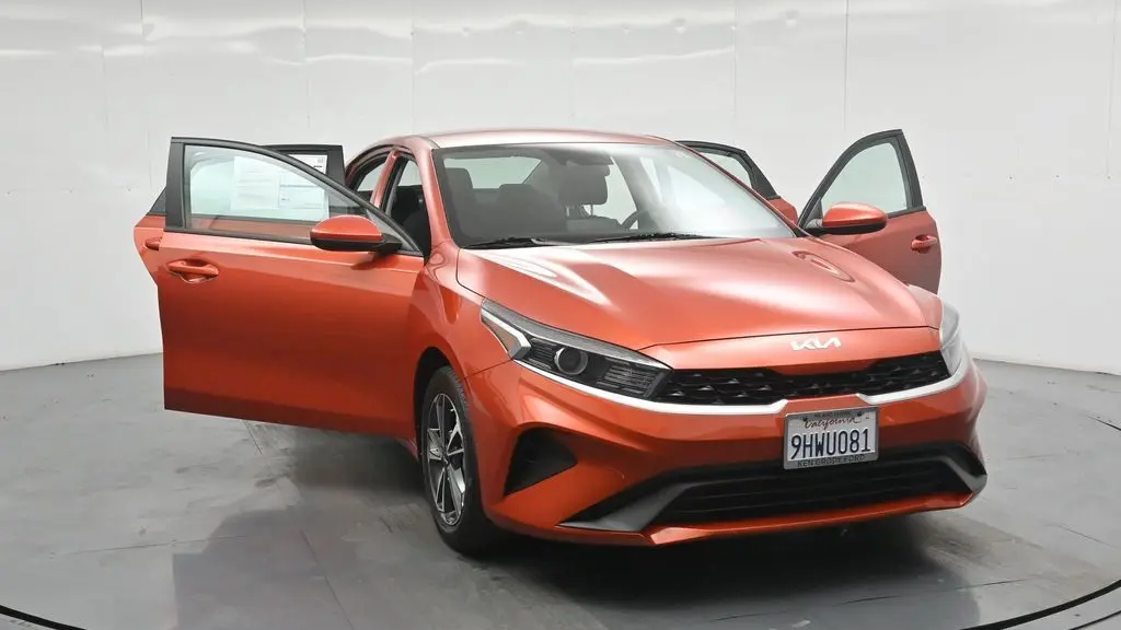 2023 Kia Forte LX