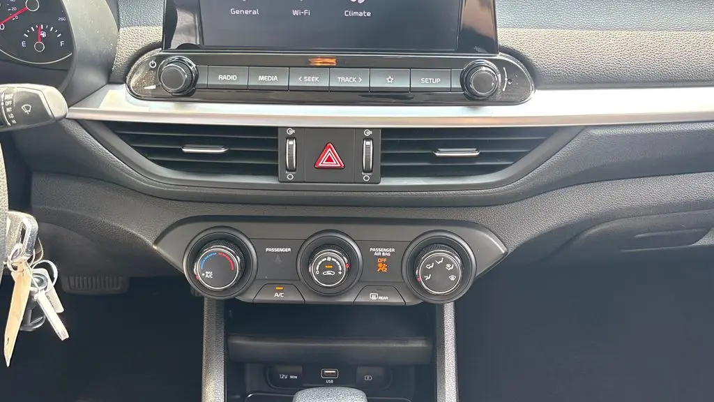2024 Kia Forte LX