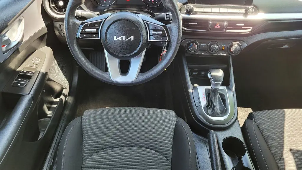 2024 Kia Forte LX