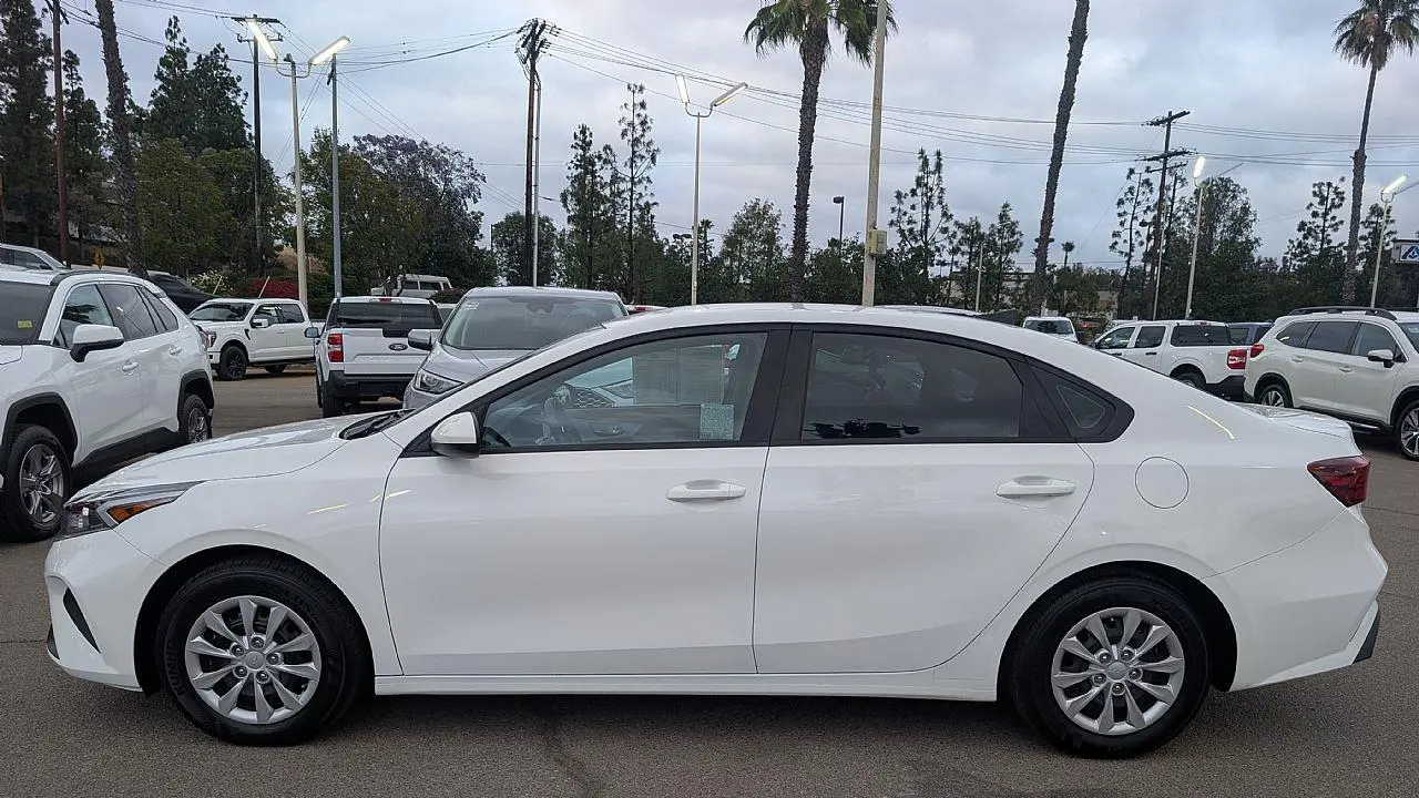 2024 Kia Forte LX
