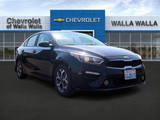 2019 Kia Forte with Aurora Black Exterior
