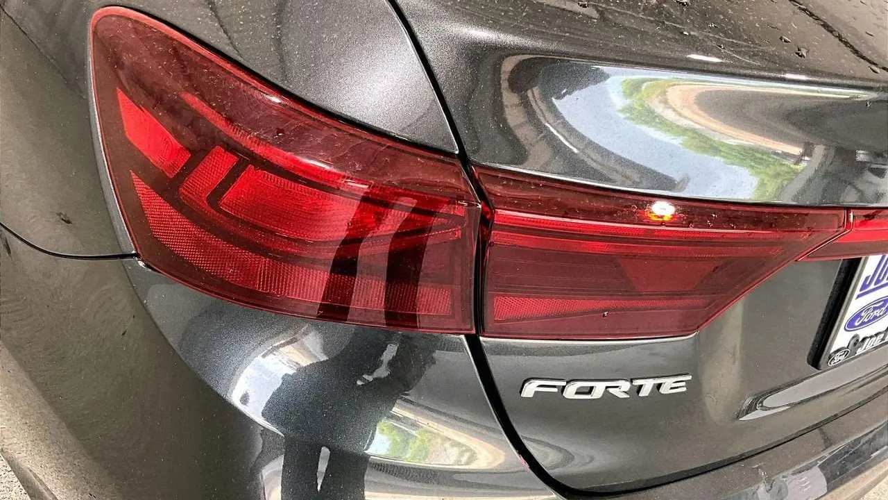 2021 Kia Forte FE