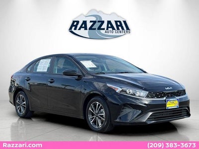 2023 Kia Forte LXS 4DR Sedan