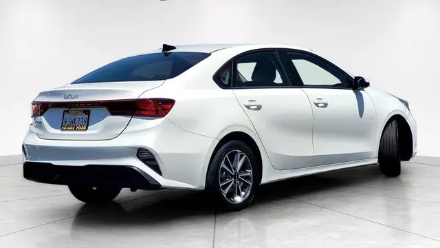 2023 Kia Forte LX