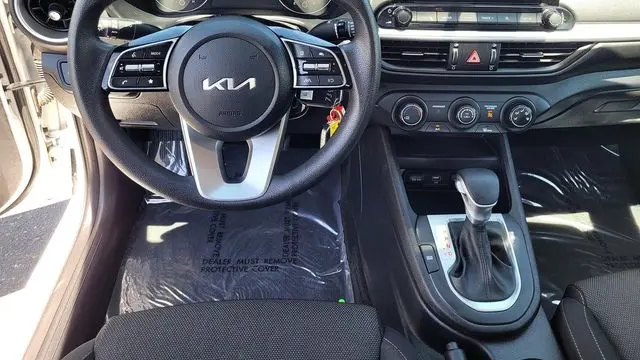 2023 Kia Forte LX