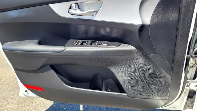 2023 Kia Forte LX