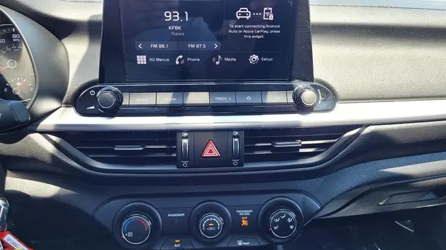 2023 Kia Forte LX