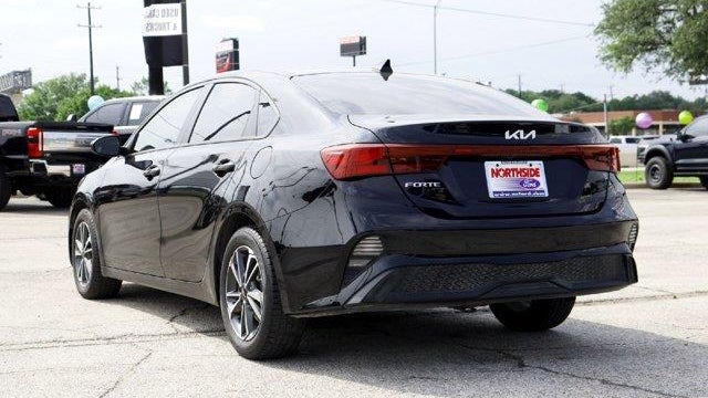 2023 Kia Forte LX