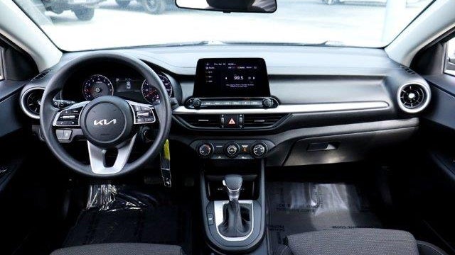 2023 Kia Forte LX