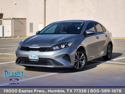 2023 Kia Forte LXS 4DR Sedan