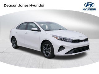 2023 Kia Forte with Snow White Pearl Exterior