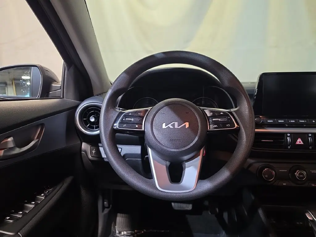 2022 Kia Forte - $16,292