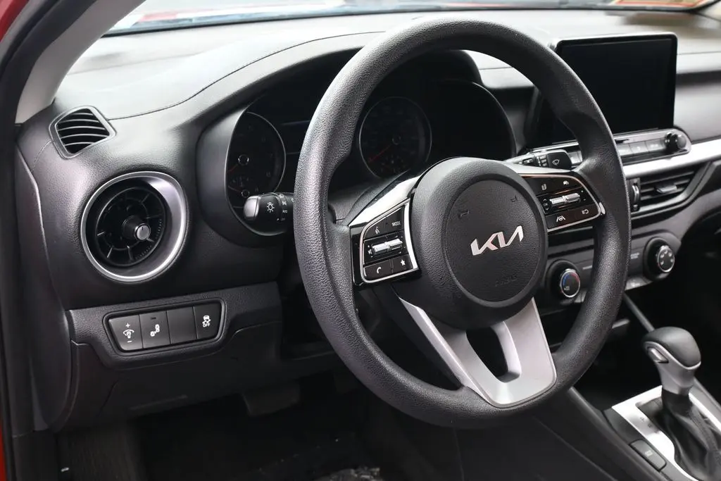 2023 Kia Forte - $15,521