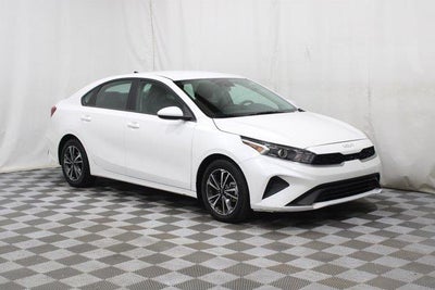 2024 Kia Forte LXS 4DR Sedan