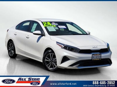 2024 Kia Forte LXS 4DR Sedan