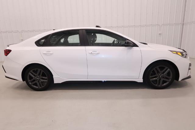 2021 Kia Forte GT-Line — photo 1 of 24