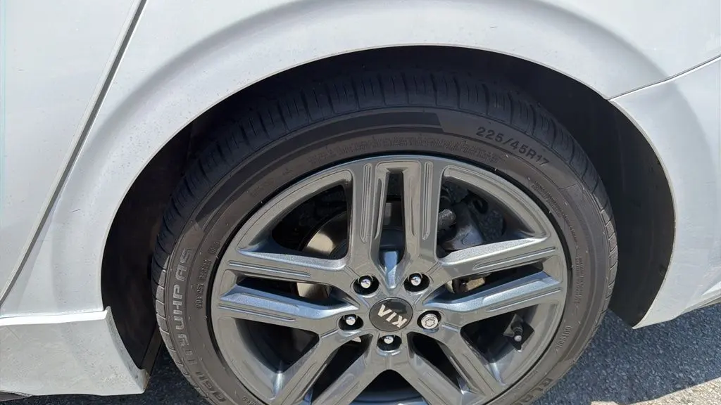 2021 Kia Forte GT-Line