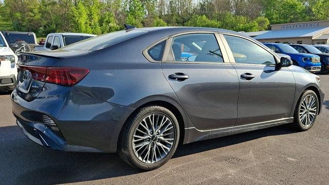 2022 Kia Forte GT-Line