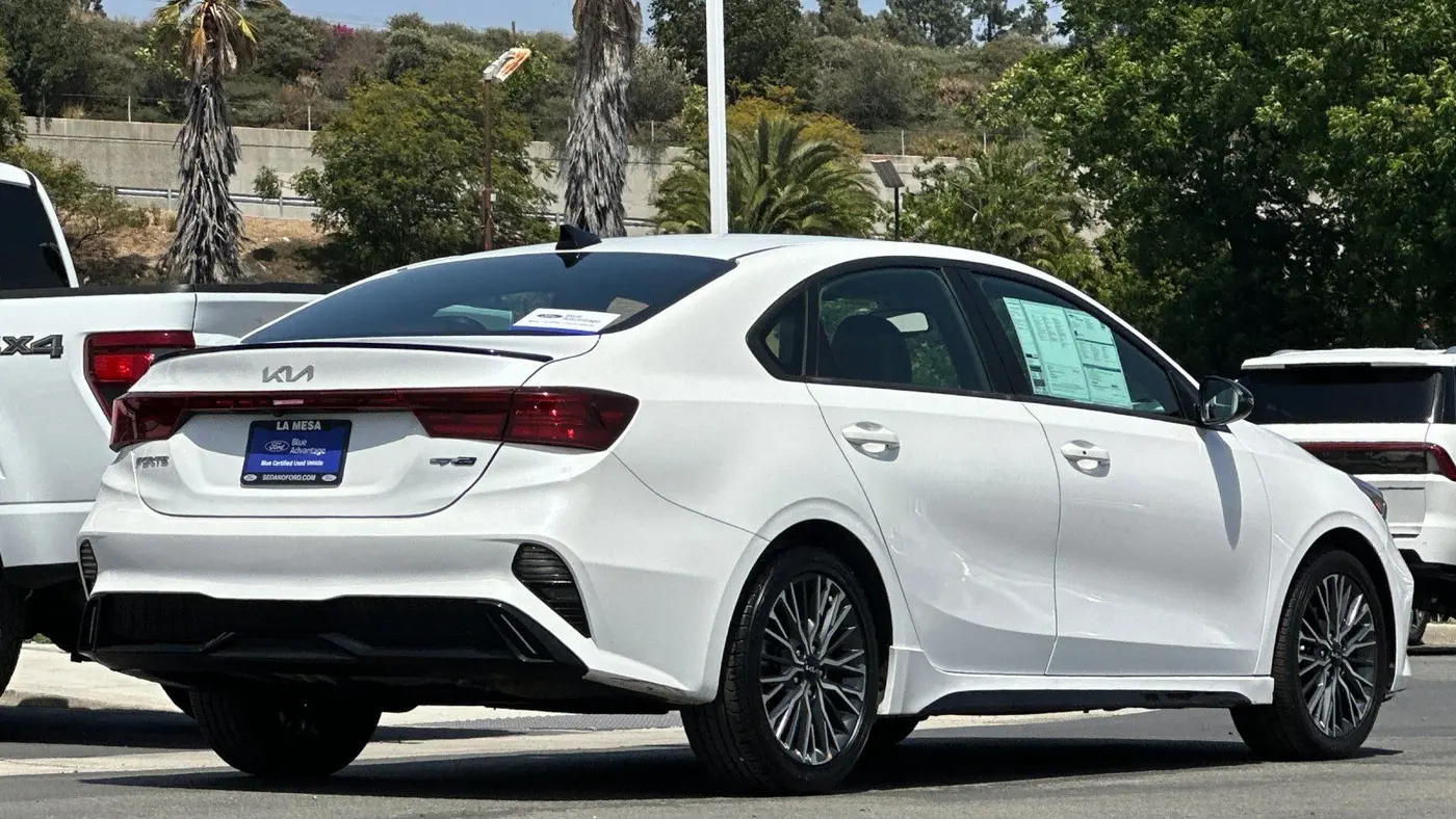 2023 Kia Forte GT-Line