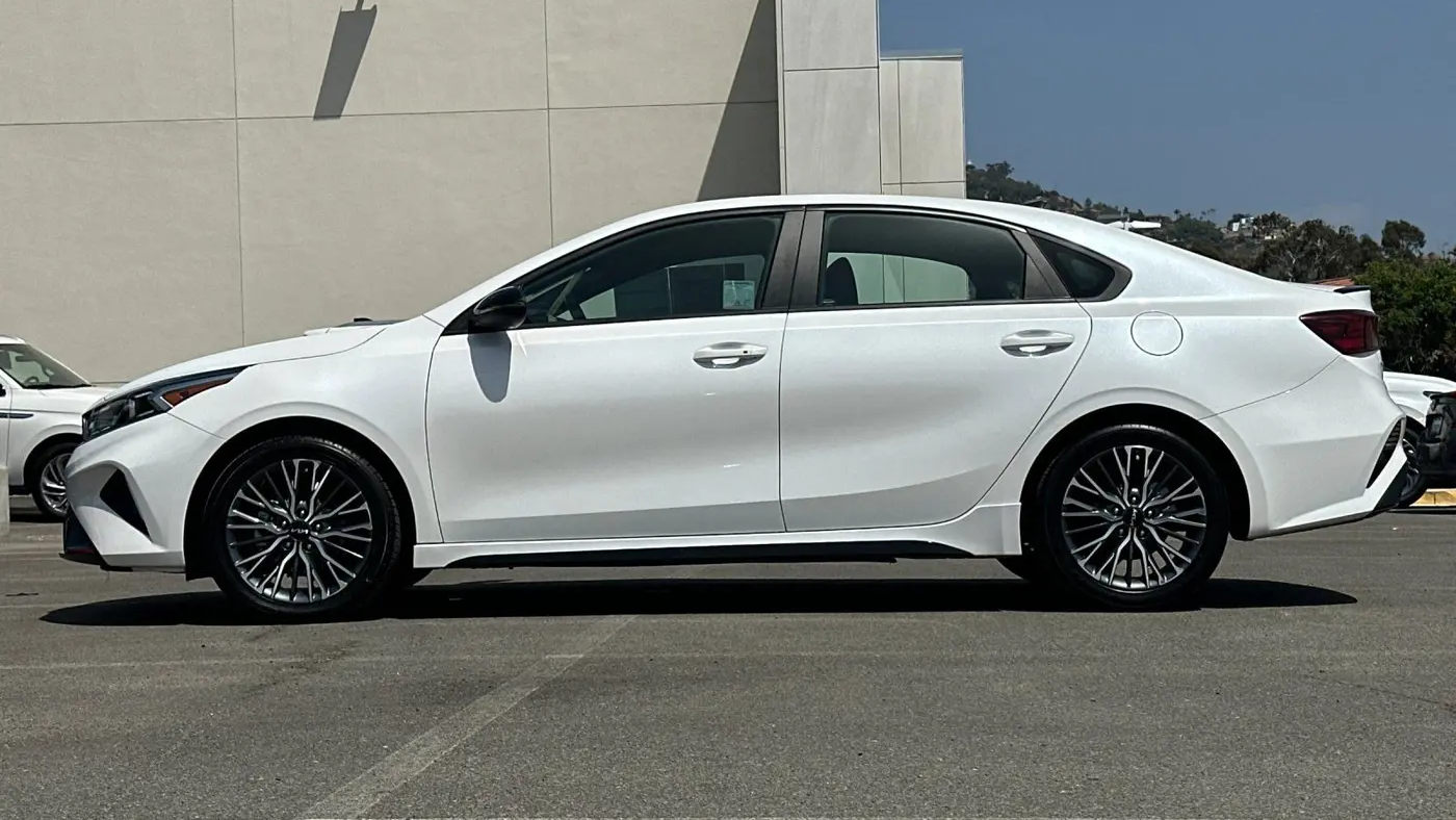 2023 Kia Forte GT-Line