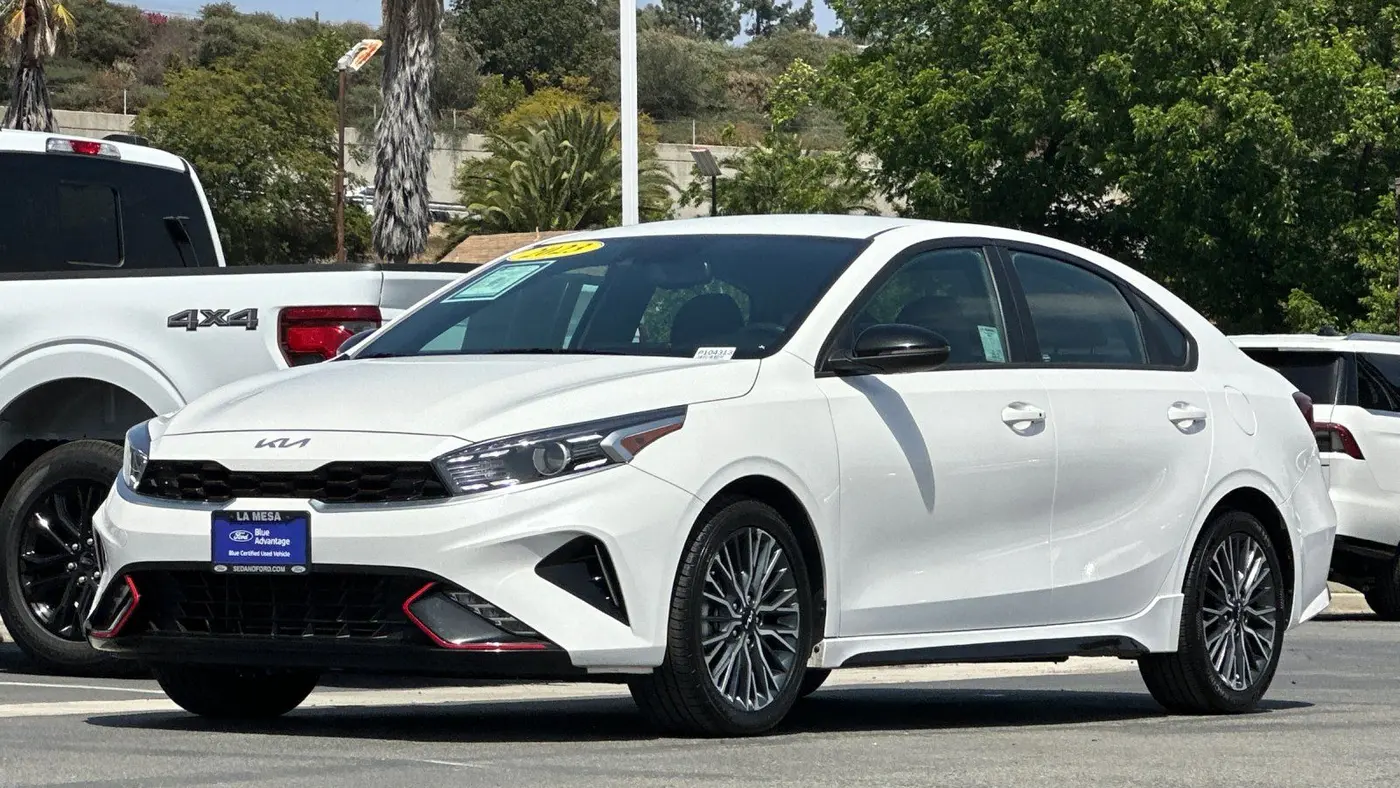 2023 Kia Forte GT-Line