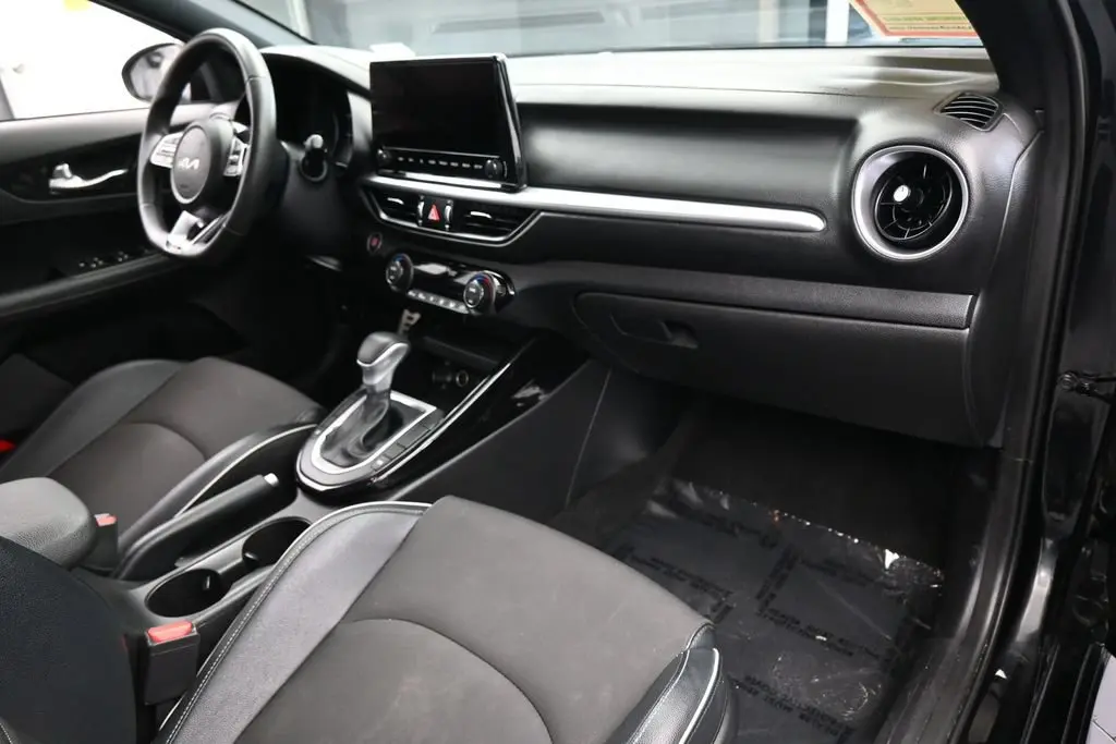 2023 Kia Forte - $15,991
