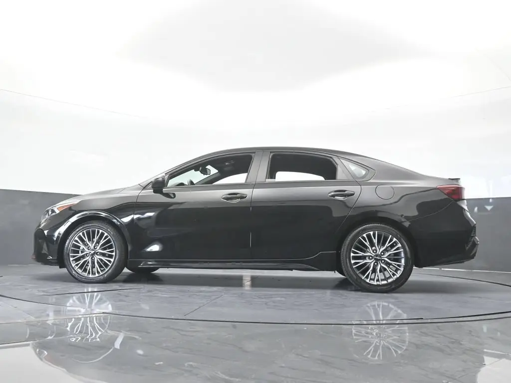 2023 Kia Forte - $15,991