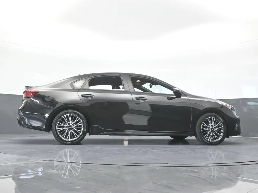 2023 Kia Forte - $15,991