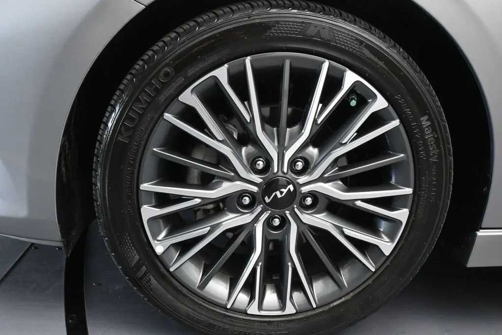 2024 Kia Forte - $17,393