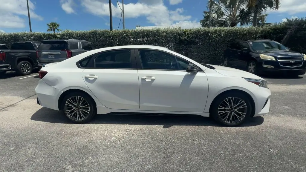 2022 Kia Forte GT-Line