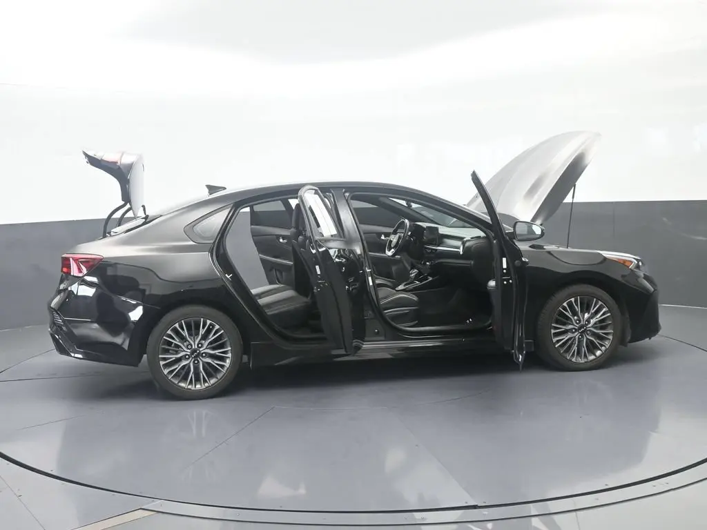 2023 Kia Forte - $16,341