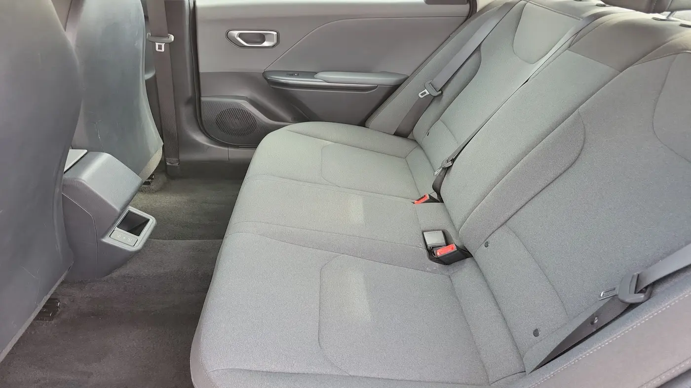 2025 Kia K4 LX