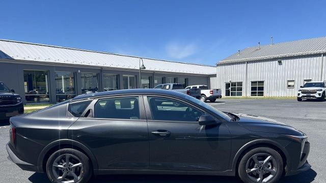 2025 Kia K4 LX