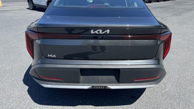 2025 Kia K4 LX