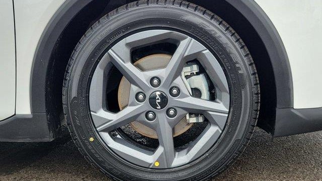 2025 Kia K4 LX