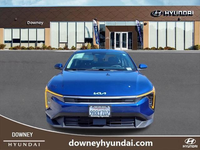2025 Kia K4 LXS — photo 1 of 36