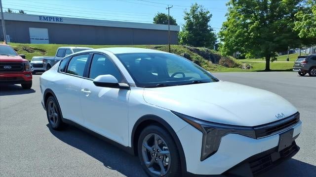 2025 Kia K4 LX
