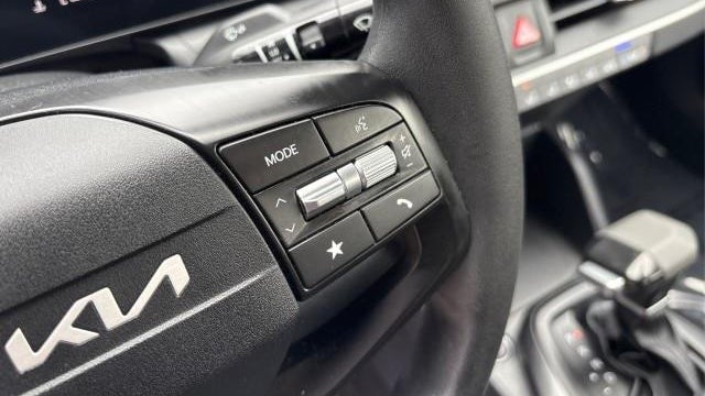 2025 Kia K4 LX