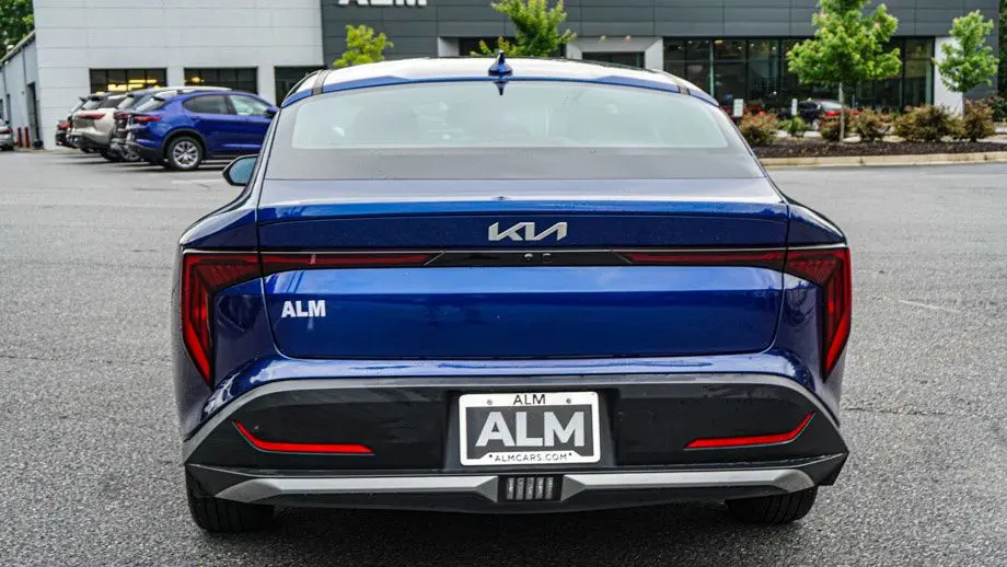 2025 Kia K4 LXS
