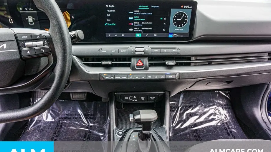 2025 Kia K4 LXS