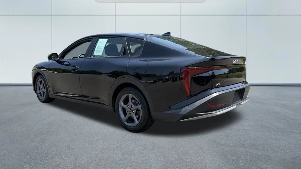 2025 Kia K4 LX