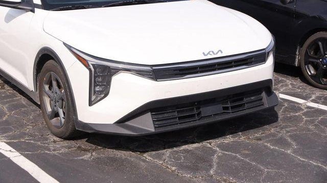 2025 Kia K4 LX