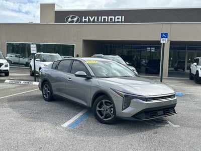 2025 Kia K4 LXS 4DR Sedan