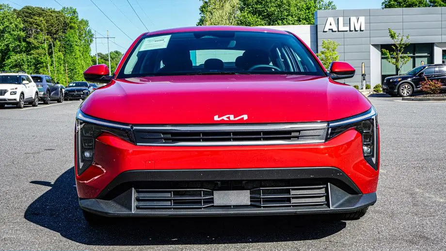 2025 Kia K4 LXS