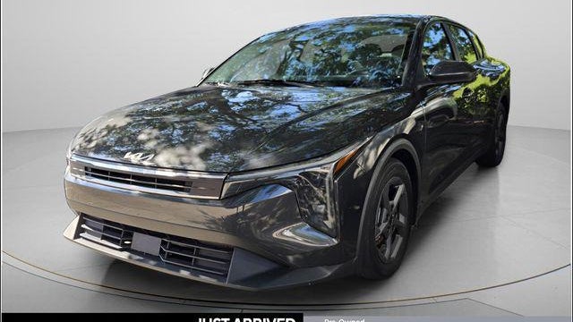 Preowned 2025 Kia K4 LXS for Sale