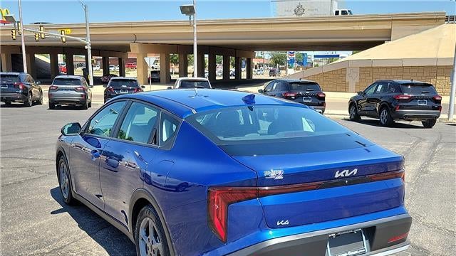 2025 Kia K4 LXS