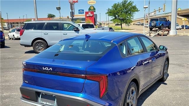 2025 Kia K4 LXS